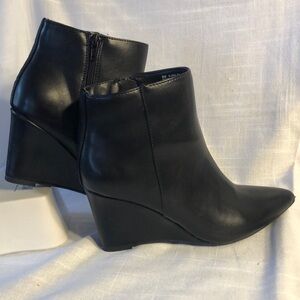 Rachel Zoe Wedge Heel Pointed Toe Ankle  Boots